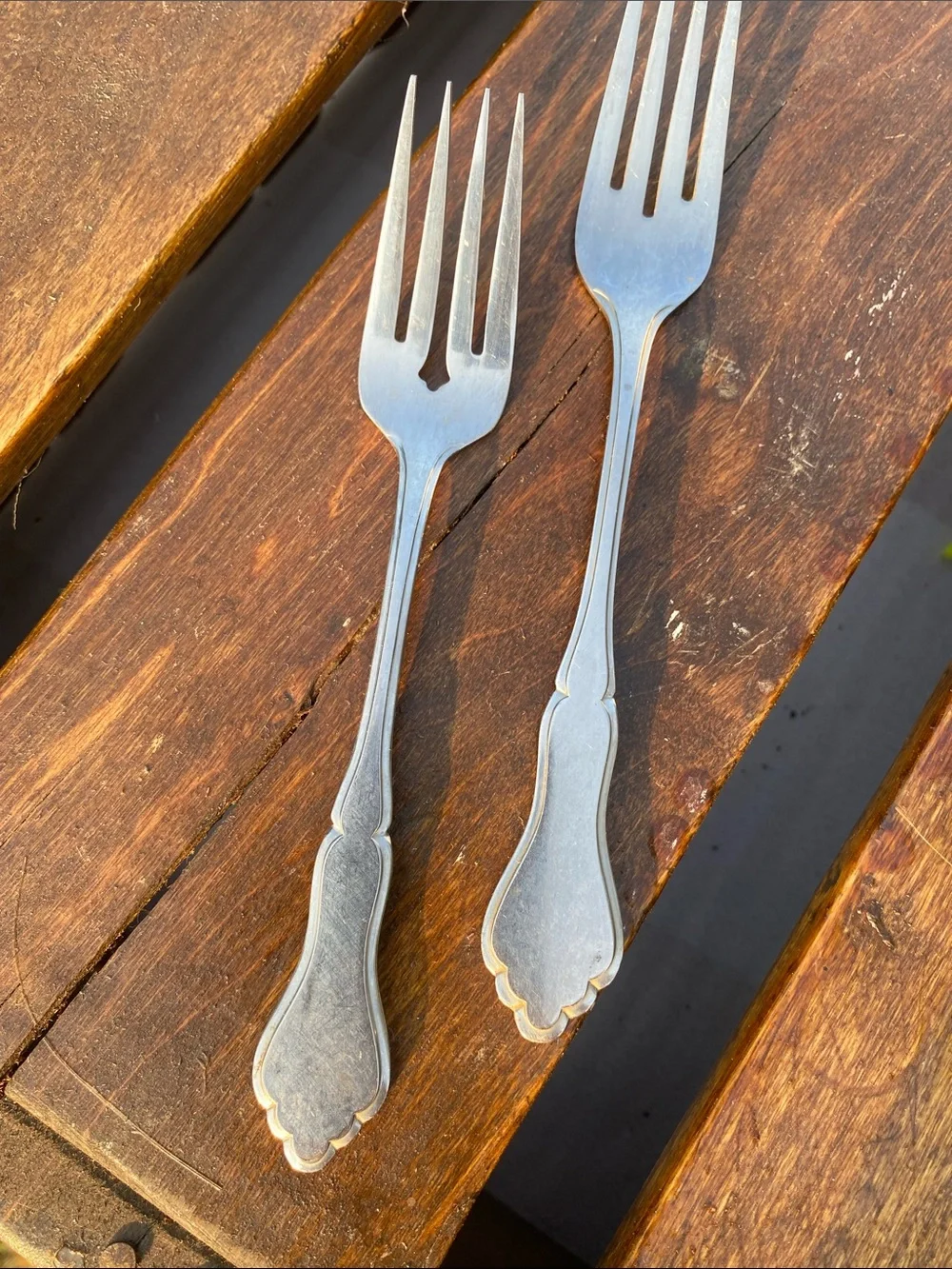 Vintage Rogers Stainless Korea Fiddle-Back Dinner/Salad Forks - Set of 2 MCM